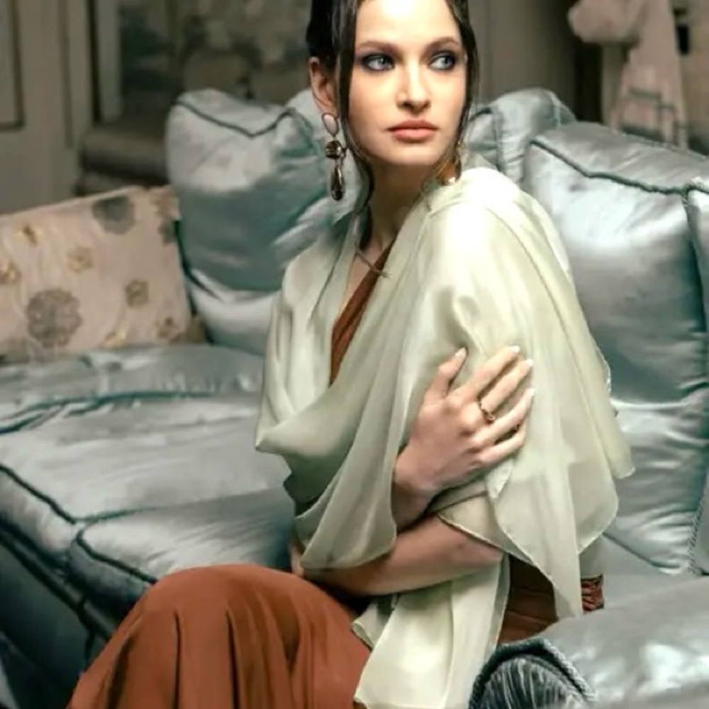 Elegant Cream Shawl